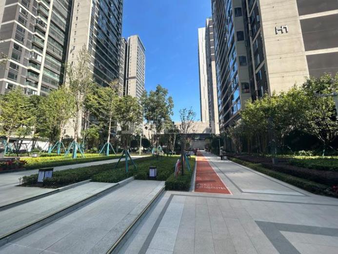 官渡华润悦府，3室2厅二手房出售,报价：170万元